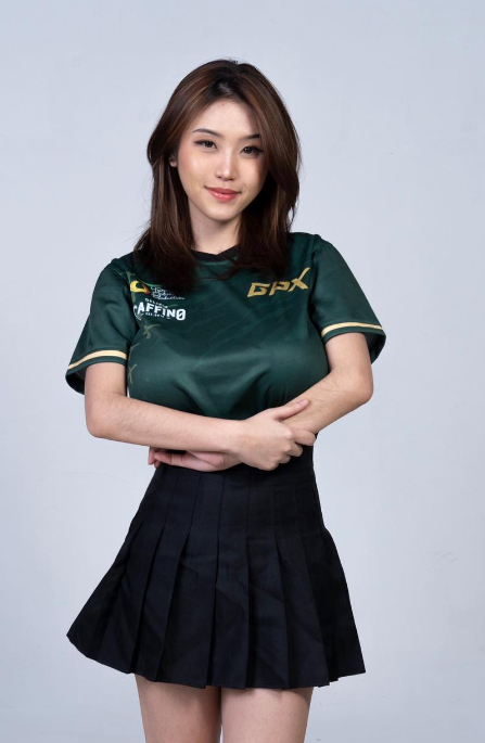 Soi profile của nữ tuyển thủ nóng bỏng, fan nam gục ngã - Ảnh 1.