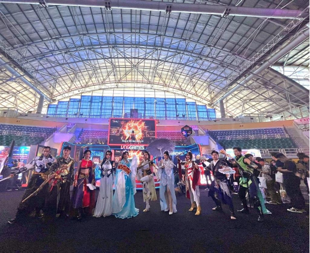 photo-9-16805946019891908943425 Dòng game Võ Lâm Truyền Kỳ chiếm trọn "Spotlight" Vietnam GameVerse 2023 với màn hô Lô Tô cực vui nhộn - Ảnh 10.