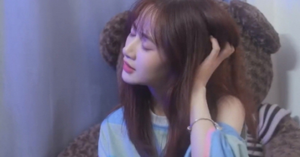 Ngủ 12 giờ trưa mới dậy, nữ streamer này vẫn là mẫu hình bạn gái lý tưởng của nhiều fan nam 27 Ngủ 12 giờ trưa mới dậy, nữ streamer này vẫn là mẫu hình bạn gái lý tưởng của nhiều fan nam photo1705462141245 17054621416071229605490jpg