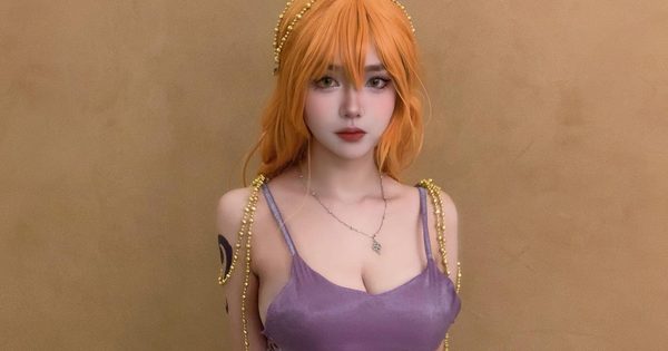 Tiếp tục xuất hiện với tạo hình “ero” cực bạo, nữ coser này lại khiến nhiều anh em điêu đứng photo1713339333332 17133393336501135526524png