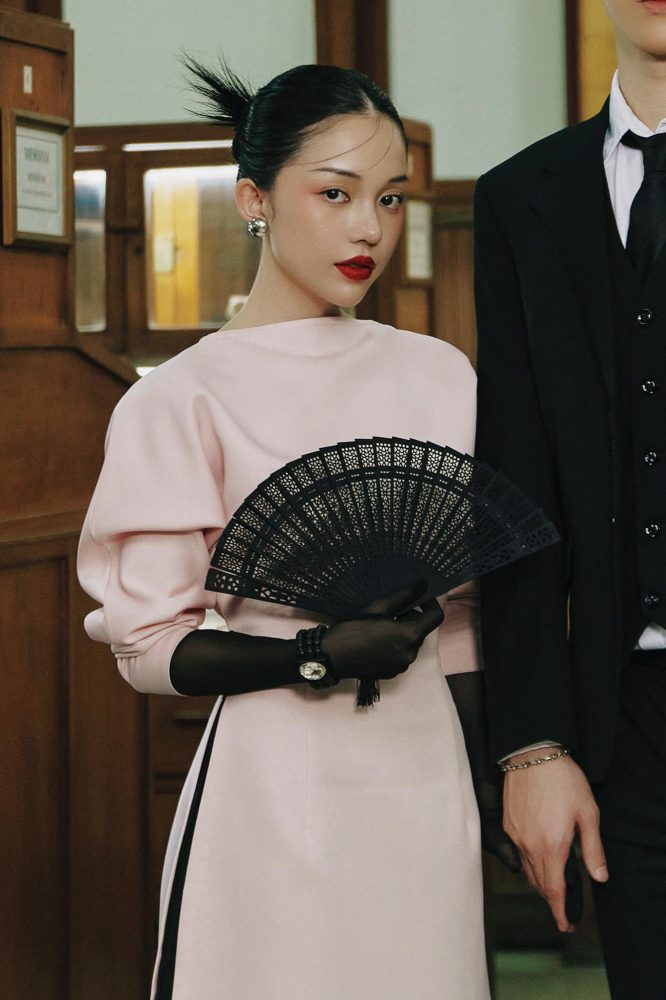 Linh Ngọc Đàm hoá nàng thơ xinh đẹp khiến cư dân mạng hết lời khen ngợi q