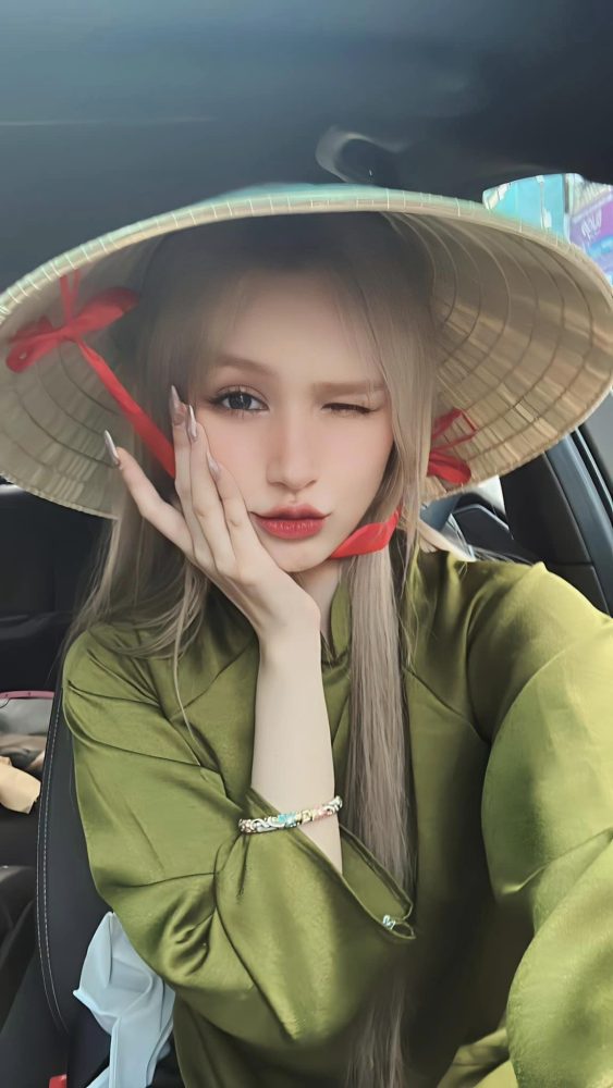 Xoài Non hoá nàng thơ xinh đẹp nhận được nhiều lời khen từ cư dân mạng q13