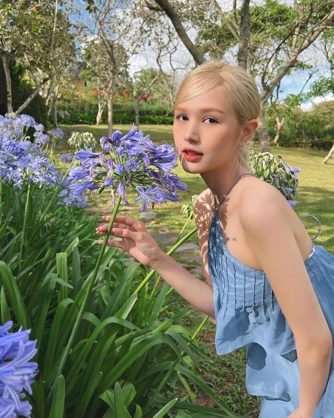 q2-10 Bị chê bai "có sắc mà không có tài", Xoài Non nhanh trí đáp trả khiến antifan "cứng họng" q2 10