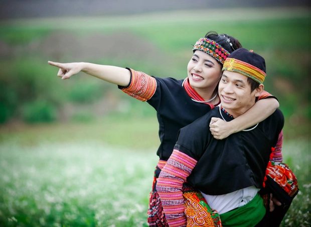 Hình ảnh hậu cung của Team Refund, không chỉ tài năng mà còn cực kỳ xinh đẹp q2 13