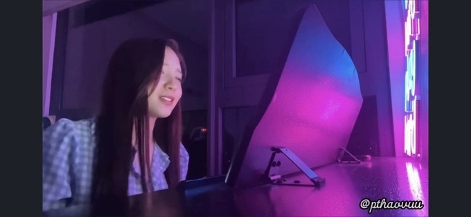 q21-9 MC Phương Thảo “tài sắc vẹn toàn”: Hát hay, đàn giỏi, nay lại vẽ tranh cực đẹp q21 9