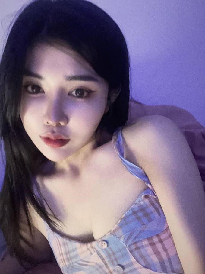 Nhan sắc đỉnh cao của bạn gái SGP Red, khí chất chuẩn "thần tiên tỷ tỷ" q210 3