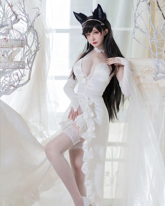 Nữ hot girl Trung Quốc cosplay Atago cực kỳ quyến rũ làm fan "chết mê chết mệt" q29 8