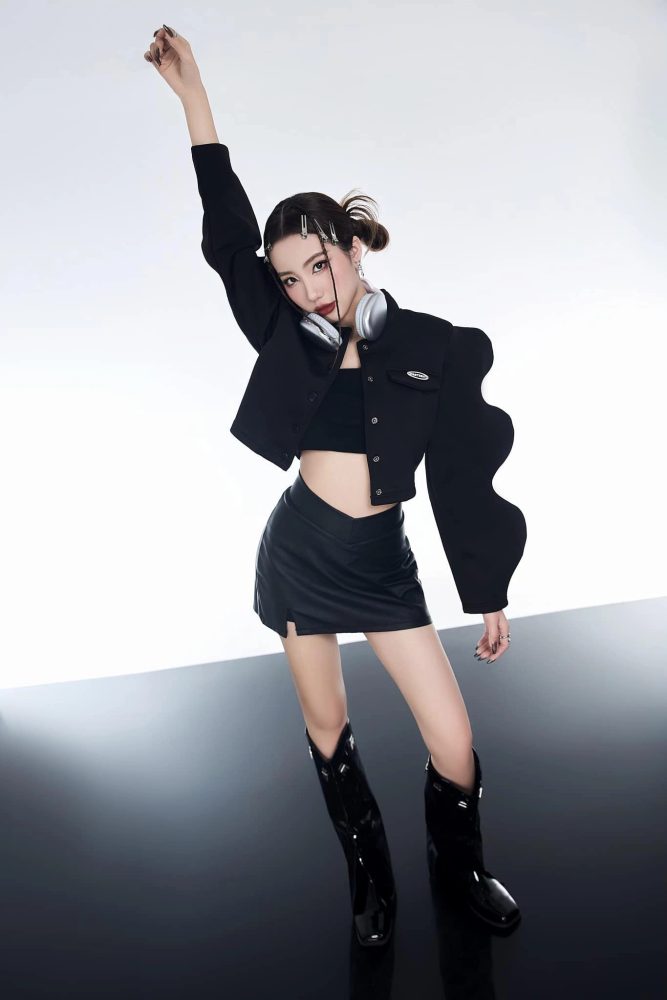 q45-3 Huyền 2k4 khoe nhan sắc đỉnh cao khiến fan hâm mộ phải "trầm trồ" q45 3