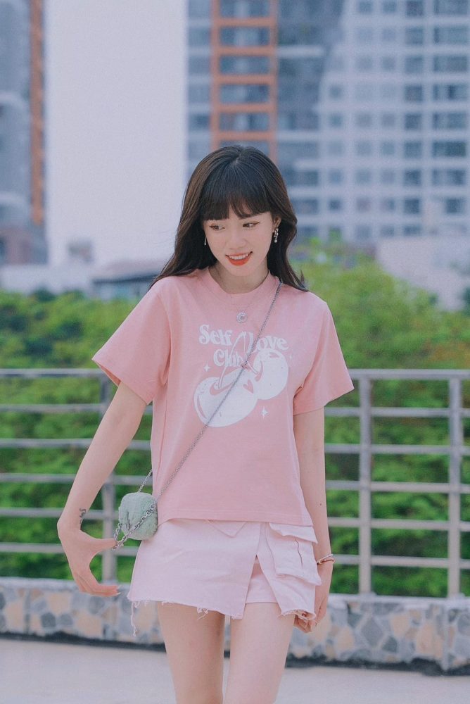 Mèo Sao Hỏa với nụ cười toả nắng nhận "cơn mưa" lời khen từ fan hâm mộ q48 1