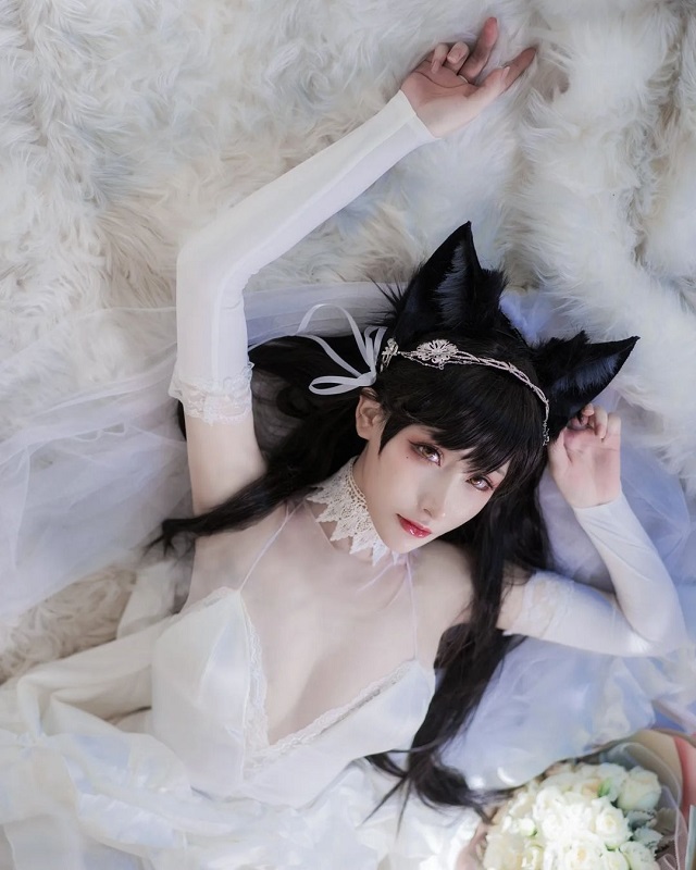 Nữ hot girl Trung Quốc cosplay Atago cực kỳ quyến rũ làm fan "chết mê chết mệt" q57 4