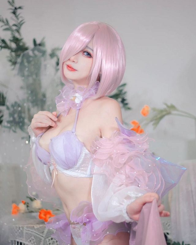 Cùng ngắm nhìn loạt ảnh cosplay Mash Kyrielight cực kỳ nóng bỏng và quyến rũ q66 2