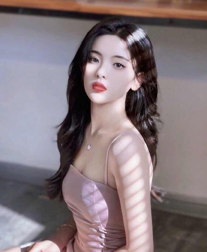 Cùng ngắm nhìn nhan sắc đỉnh cao của "Thần tiên tỷ tỷ" khiến dân mạng hết lời khen ngợi q7 5