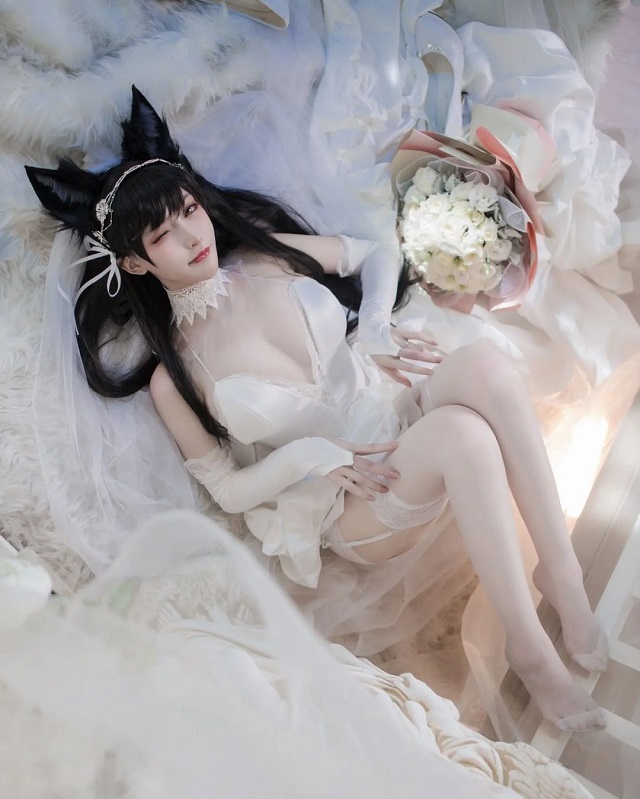 Nữ hot girl Trung Quốc cosplay Atago cực kỳ quyến rũ làm fan "chết mê chết mệt" q73 2