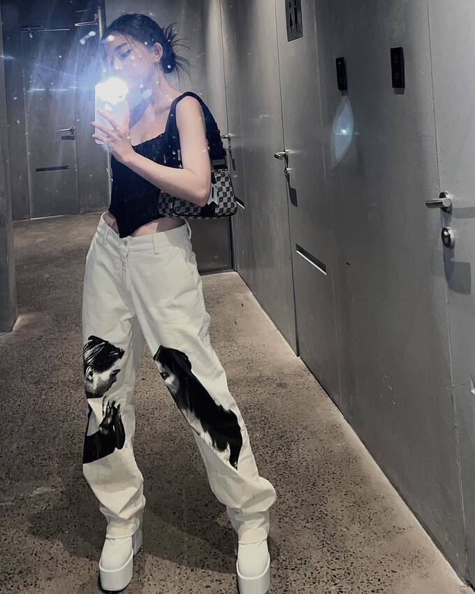 Dân mạng xuýt xoa với body hoàn hảo của Linh Ngọc Đàm trong bộ ảnh mới q74