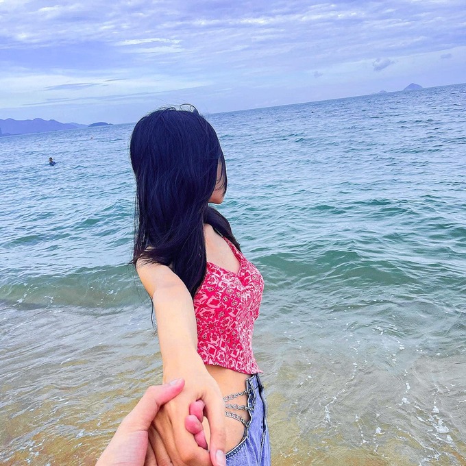 Nhan sắc đỉnh cao của bạn gái SGP Red, khí chất chuẩn "thần tiên tỷ tỷ" q82