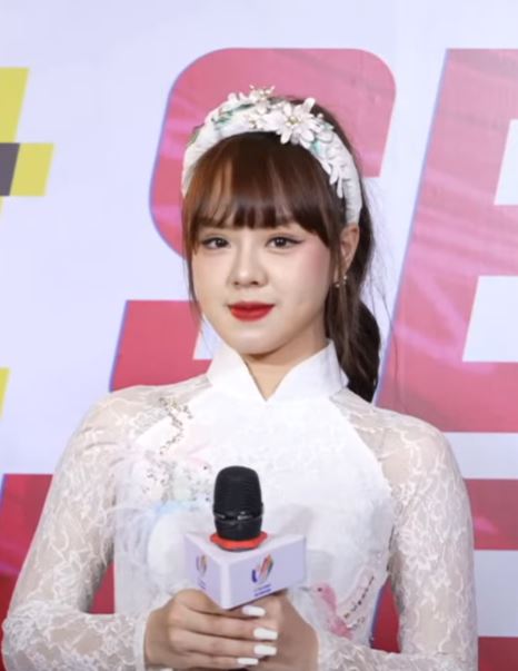 Cận cảnh nhan sắc xinh đẹp của dàn nữ MC Esports trong ngày thi đấu cuối cùng tại SEA Games 31 q85