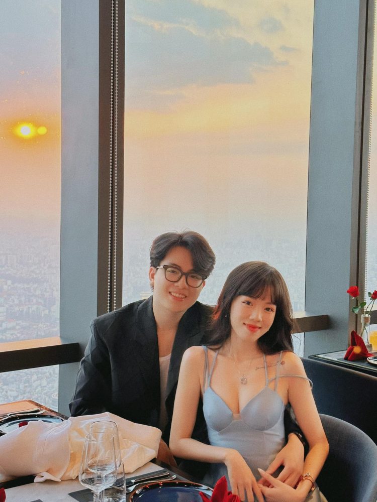 qc6b0 Mèo Sao Hoả khoe ảnh "thân mật" cùng bạn trai Long Men khiến dân tình "trầm trồ" qc6b0