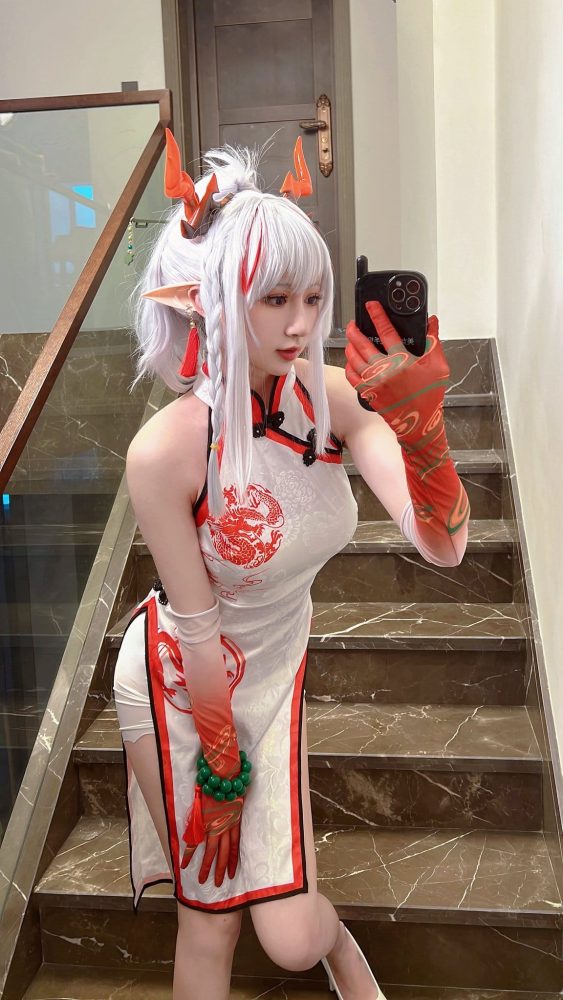 r1-1 Ngắm nhìn bộ ảnh cosplay cực kỳ xinh đẹp, dễ thương của cô nàng Cheryl r1 1