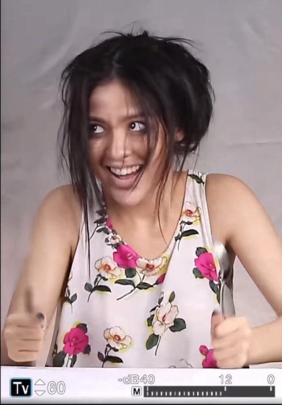 Hot girl ‘trứng rán cần mỡ’ lại khiến cộng đồng mạng nổi da gà với màn hóa thân ‘diễn như không diễn’ - Ảnh 1.