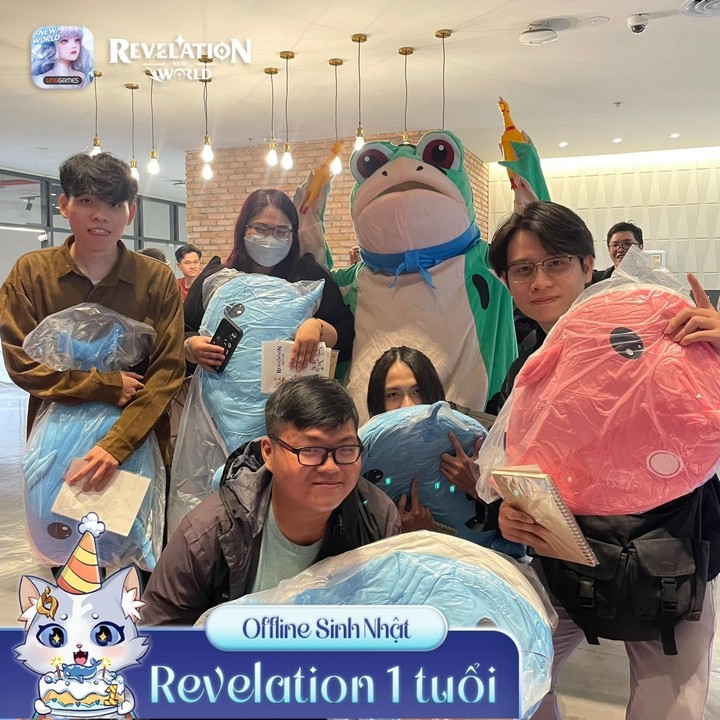 Revelation - Thiên Dụ và buổi offline mừng sinh nhật 1 tuổi đầy ấn tượng