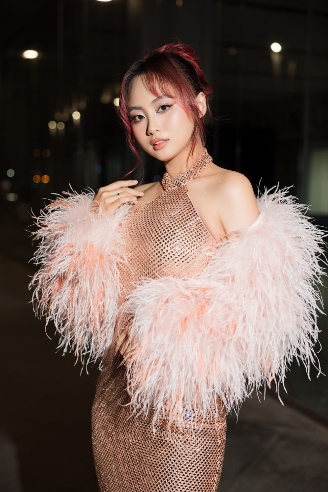 s32 Nữ MC Minh Nghi xinh đẹp cùng thần thái sang chảnh nhận được nhiều lời khen từ cộng đồng mạng s32