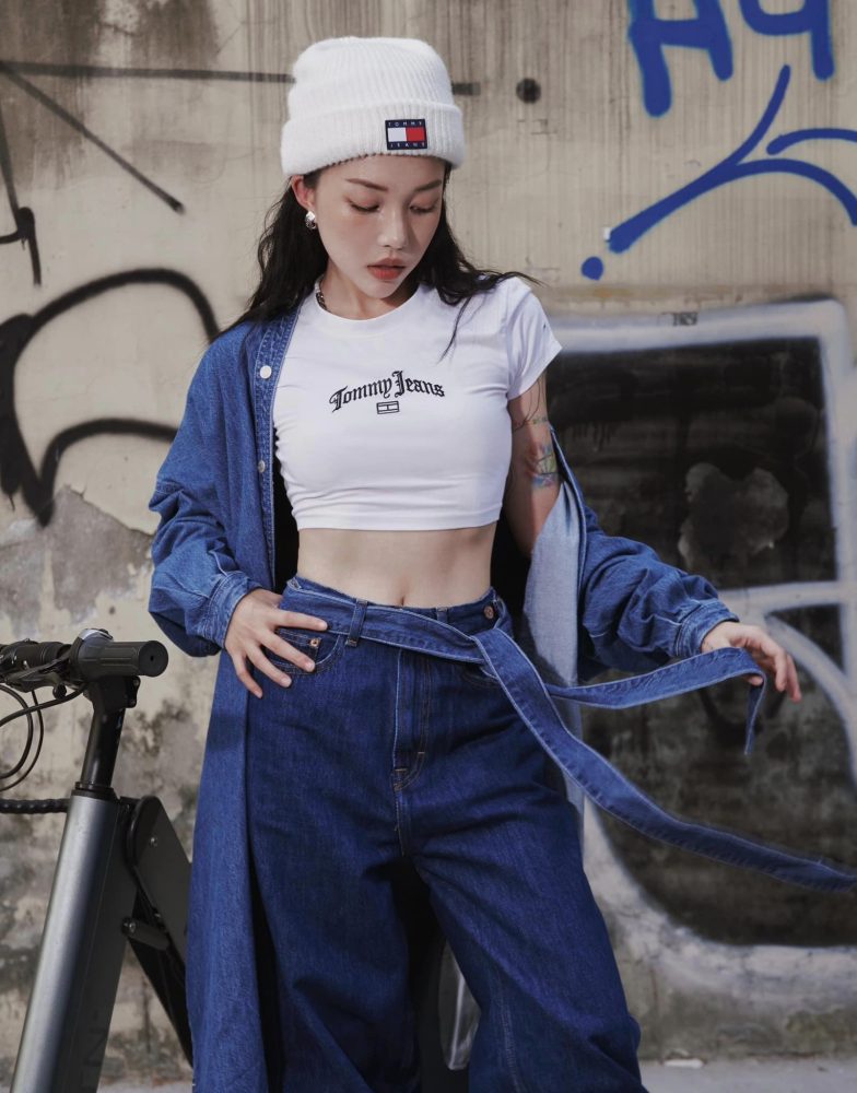 Linh Ngọc Đàm khoe ảnh với phong cách cực kỳ sexy, cá tính khiến dân mạng "trầm trồ" s41 2