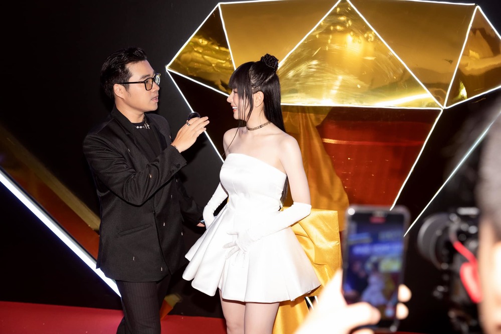 Hậu chia tay, "hoa nhài" Mie "lột xác" 180 độ, diện mạo mới khiến fan game mê mẩn - Ảnh 8. Hậu chia tay, "hoa nhài" Mie "lột xác" 180 độ, diện mạo mới khiến fan game mê mẩn - Ảnh 8.