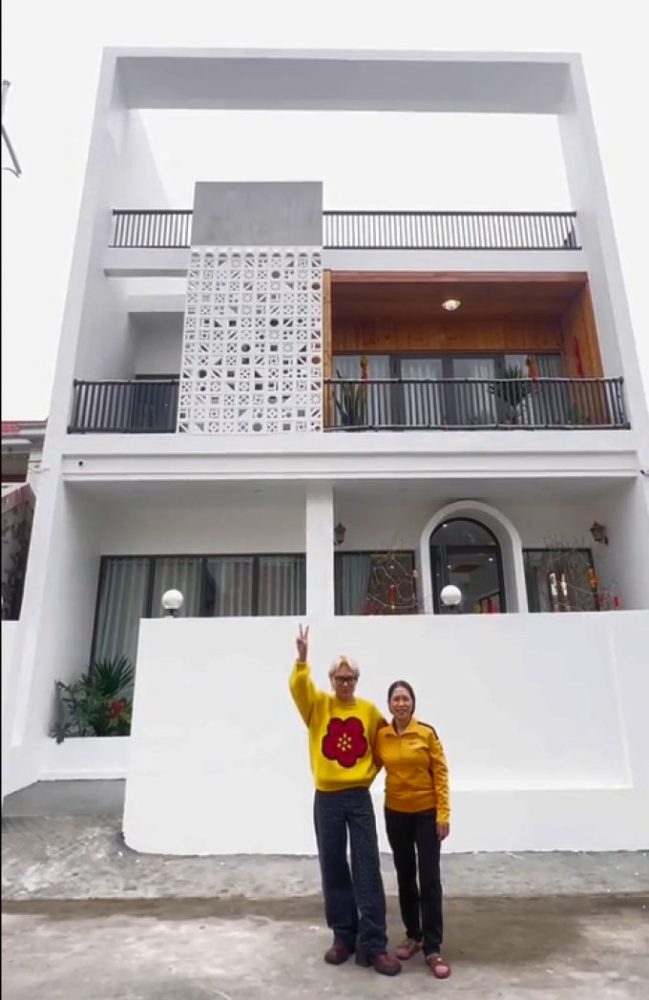 Liên tiếp dính drama, loạt streamer, TikToker nổi tiếng biến 'gạch đá' thành nhà báo hiếu bố mẹ screenshot 1434680 1675040656794935106370 1675052210420 1675052210509443213966