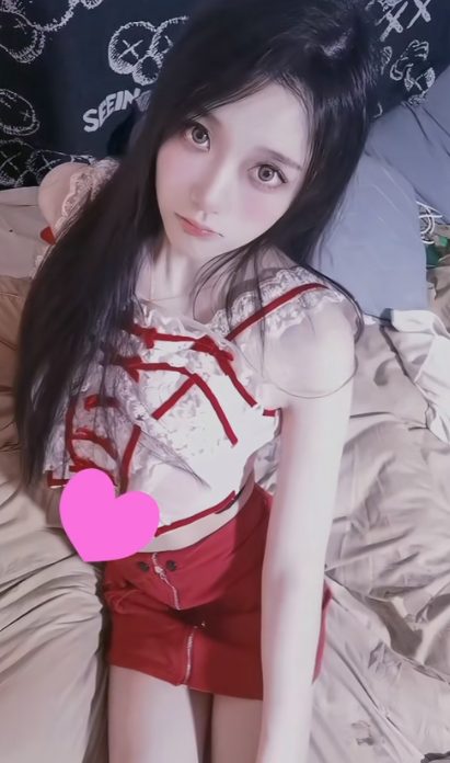 Tắt đèn chơi game lúc 3 giờ sáng, nữ streamer xinh đẹp khiến fan nam xót xa khi gặp "nghịch cảnh"- Ảnh 11. Tắt đèn chơi game lúc 3 giờ sáng, nữ streamer xinh đẹp khiến fan nam xót xa khi gặp "nghịch cảnh"- Ảnh 11.