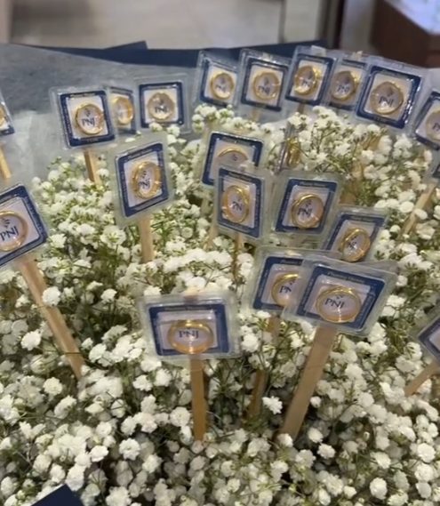 TikToker Huyền 2k4 được chồng thiếu gia chi bạo, tặng quà "khủng" ngày 8/3- Ảnh 5. TikToker Huyền 2k4 được chồng thiếu gia chi bạo, tặng quà "khủng" ngày 8/3- Ảnh 5.