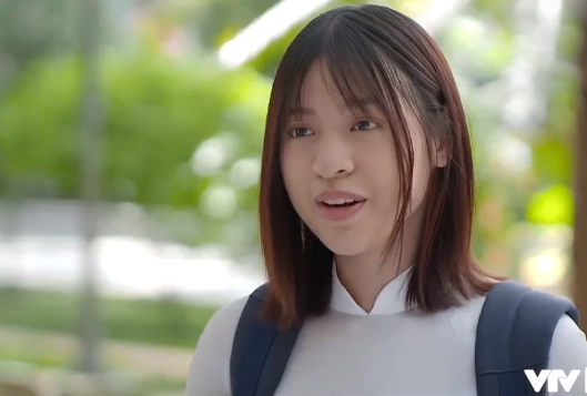 Khi Trần Thanh Tâm khiến CĐM ngã ngửa, một lần lên phim truyền hình, một lần làm Garena ‘quay xe’ - Ảnh 1. Khi Trần Thanh Tâm khiến CĐM ngã ngửa, một lần lên phim truyền hình, một lần làm Garena ‘quay xe’ - Ảnh 1.