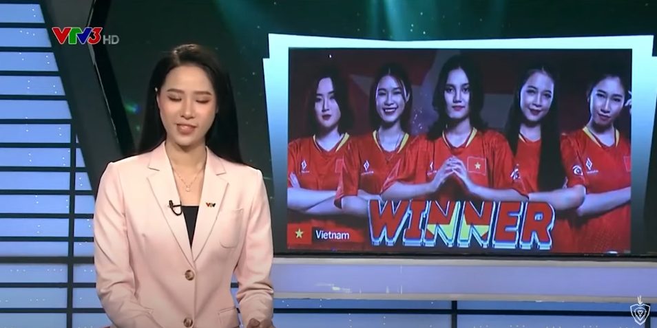 Nữ game thủ xinh đẹp, làm được điều chưa từng có ở Liên Quân - Ảnh 2. Nữ game thủ xinh đẹp, làm được điều chưa từng có ở Liên Quân - Ảnh 2.