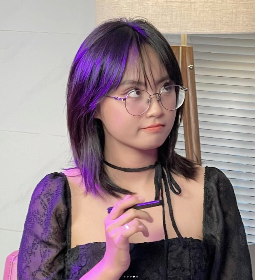 Chụp vội khoảnh khắc trong lao động của Minh Nghi, fan nức nở bởi thần thái vẫn ở "cái tầm" - Ảnh 6. Chụp vội khoảnh khắc trong lao động của Minh Nghi, fan nức nở bởi thần thái vẫn ở "cái tầm" - Ảnh 6.