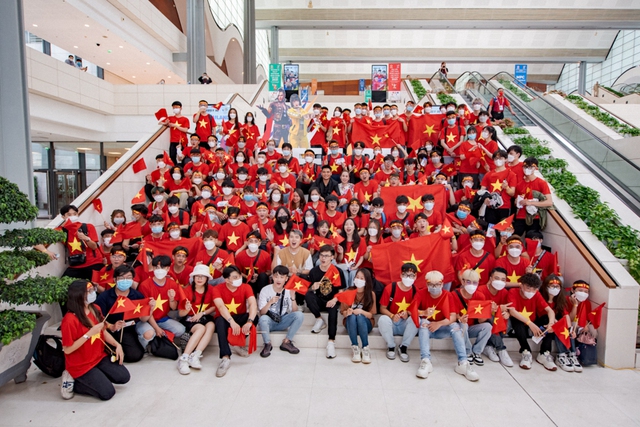 Hai đại diện Free Fire Việt Nam quyết tâm thay đổi thứ hạng sau ngày thi đấu đầu tiên, fan tích cực truyền nhiệt! - Ảnh 4. Hai đại diện Free Fire Việt Nam quyết tâm thay đổi thứ hạng sau ngày thi đấu đầu tiên, fan tích cực truyền nhiệt! - Ảnh 4.