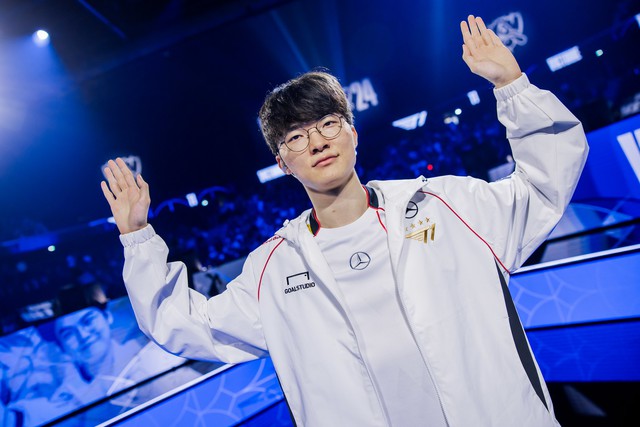 Nhưng ở CKTG thì mọi việc được giải quyết vì lịch dãn ra phù hợp Nhưng ở CKTG thì mọi việc được giải quyết vì lịch dãn ra phù hợp