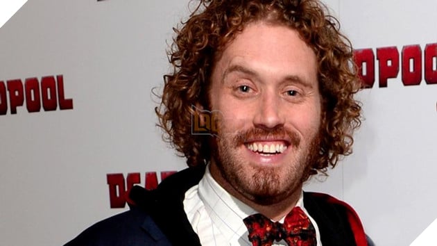 TJ Miller Goi Ryan Reynolds La Ban Tot Sau 2 Nam Noi Khong Bao Gio Hop Tac Cung Nhau Nua TJ Miller Gọi Ryan Reynolds Là Bạn Tốt Sau 2 Năm Nói Không Bao Giờ Hợp Tác Cùng Nhau Nữa