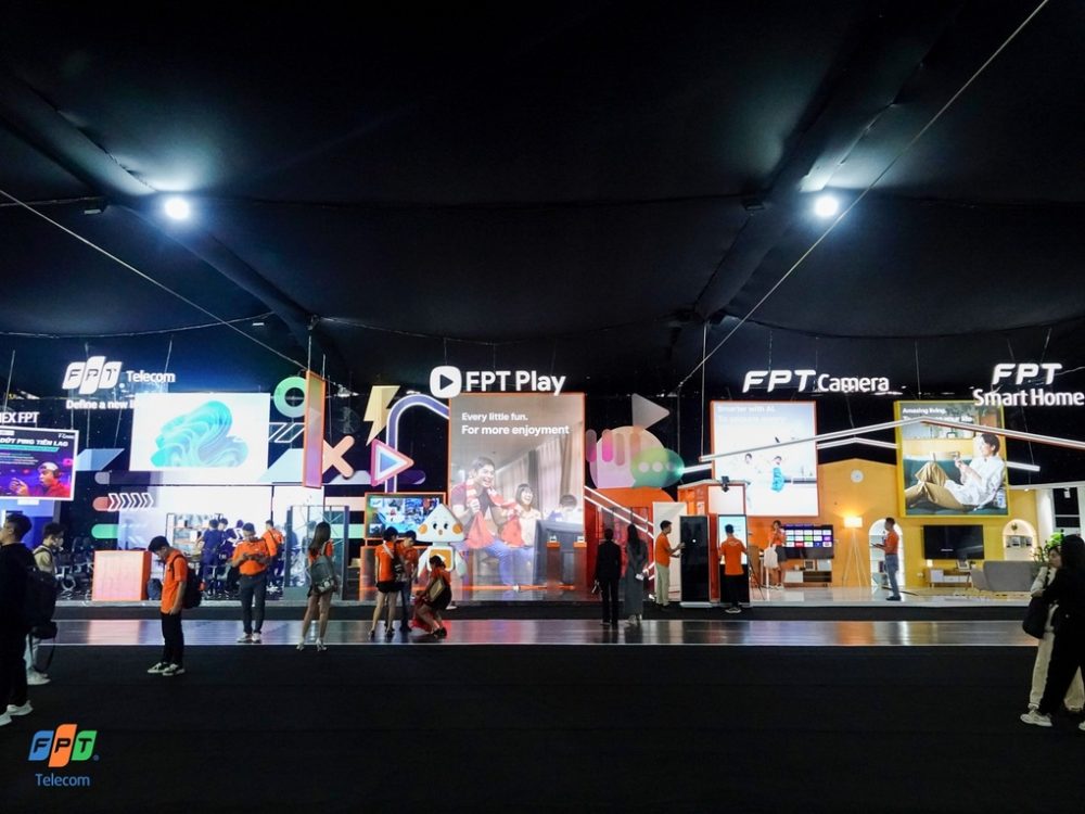 Khuấy động FPT Techday 2023, Đạt Villa cùng các tay to "cân" cả hội trường - Ảnh 1. Khuấy động FPT Techday 2023, Đạt Villa cùng các tay to "cân" cả hội trường - Ảnh 1.