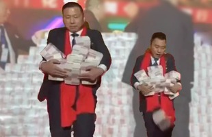 Trúng số độc đắc, người đàn ông có hành động đi vào lòng hội chị em, được dân mạng vỗ tay rần rần 30 Trúng số độc đắc, người đàn ông có hành động đi vào lòng hội chị em, được dân mạng vỗ tay rần rần untitled 2 17008855437931354700915 18 79 595 1003 crop 1700885554830711986493jpg