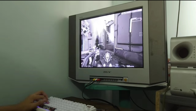 Try-hard trên màn hình đen trắng thời "ông nội", game thủ VALORANT khiến cộng đồng nể sợ - Ảnh 2. Try-hard trên màn hình đen trắng thời "ông nội", game thủ VALORANT khiến cộng đồng nể sợ - Ảnh 2.