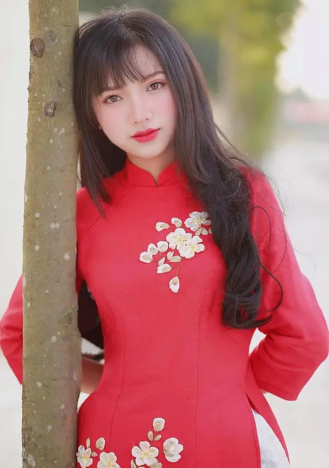 Nữ CĐV trên sân Mỹ Đình sở hữu gương mặt xinh xắn như búp bê, dân mạng ai ai cũng ráo riết xin info w3 2