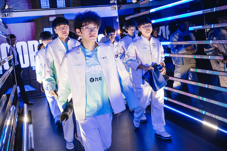 Kết quả LNG vs WBG CKTG 2024 17/10: Á quân thế giới chứng tỏ đẳng cấp wbg lng cktg 2024