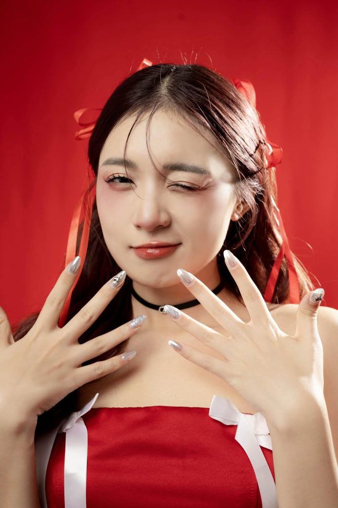 x4 MC Phương Thảo đăng ảnh mặt đẹp như nàng thơ, vóc dáng gợi cảm muôn phần