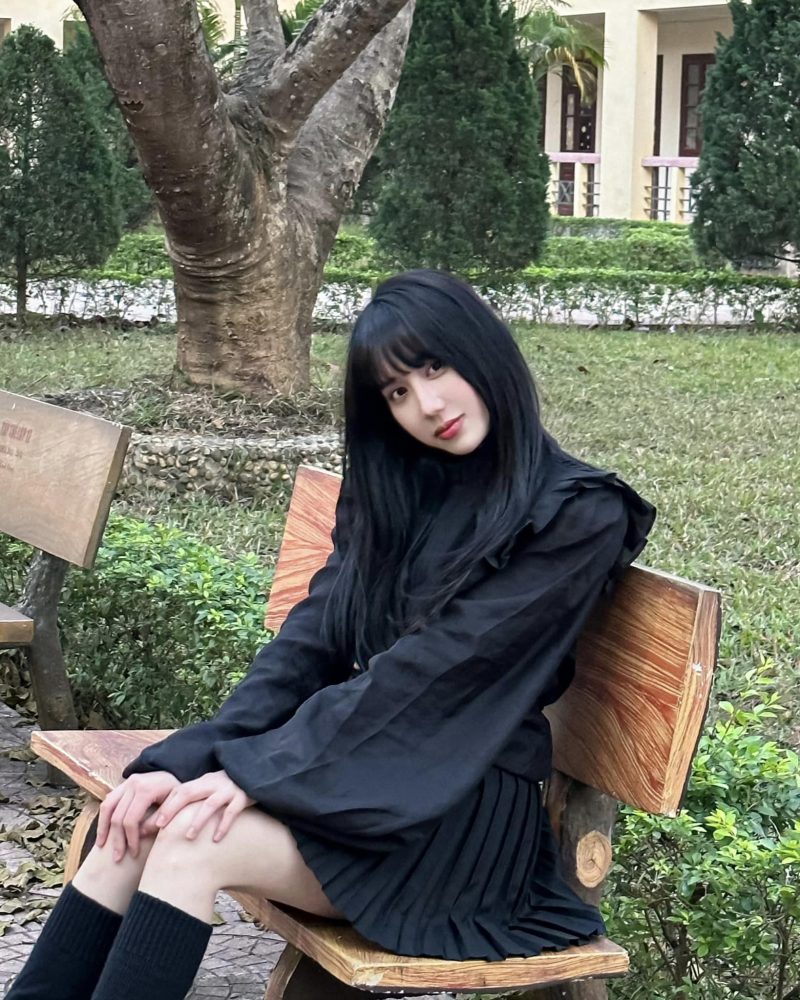 z21-1 Mina Young cực kỳ xinh đẹp, dễ thương trong bộ ảnh về thăm trường cũ z21 1