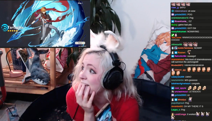 Ngâm mình trong nước quay Genshin, nữ streamer "ẵm trọn" cặp bài trùng 5 sao - Ảnh 4. Ngâm mình trong nước quay Genshin, nữ streamer "ẵm trọn" cặp bài trùng 5 sao - Ảnh 4.