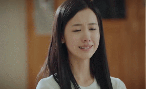 10 mỹ nhân Hoa ngữ đóng cảnh khóc dở hơn chữ dở: Lưu Diệc Phi như đang ăn vạ, số 1 chẳng biết đang khóc hay cười- Ảnh 1.