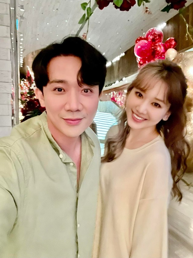 Hari Won - Trấn Thành bị camera ghi lại cảnh tượng có hành động lạ trong nhà riêng, chuyện gì đây?- Ảnh 5. Hari Won - Trấn Thành bị camera ghi lại cảnh tượng có hành động lạ trong nhà riêng, chuyện gì đây?- Ảnh 5.