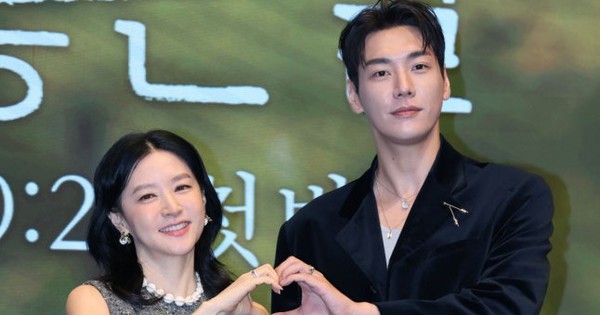 Cặp chị em lệch nhau 16 tuổi vẫn đẹp đôi điên đảo: Nhà gái là báu vật nhan sắc, biết tuổi thật không thể tin nổi 000336642000120250916145111613 1758002841145 17580028417321799463199 34 0 373 647 crop 1758002964018474039537jpg