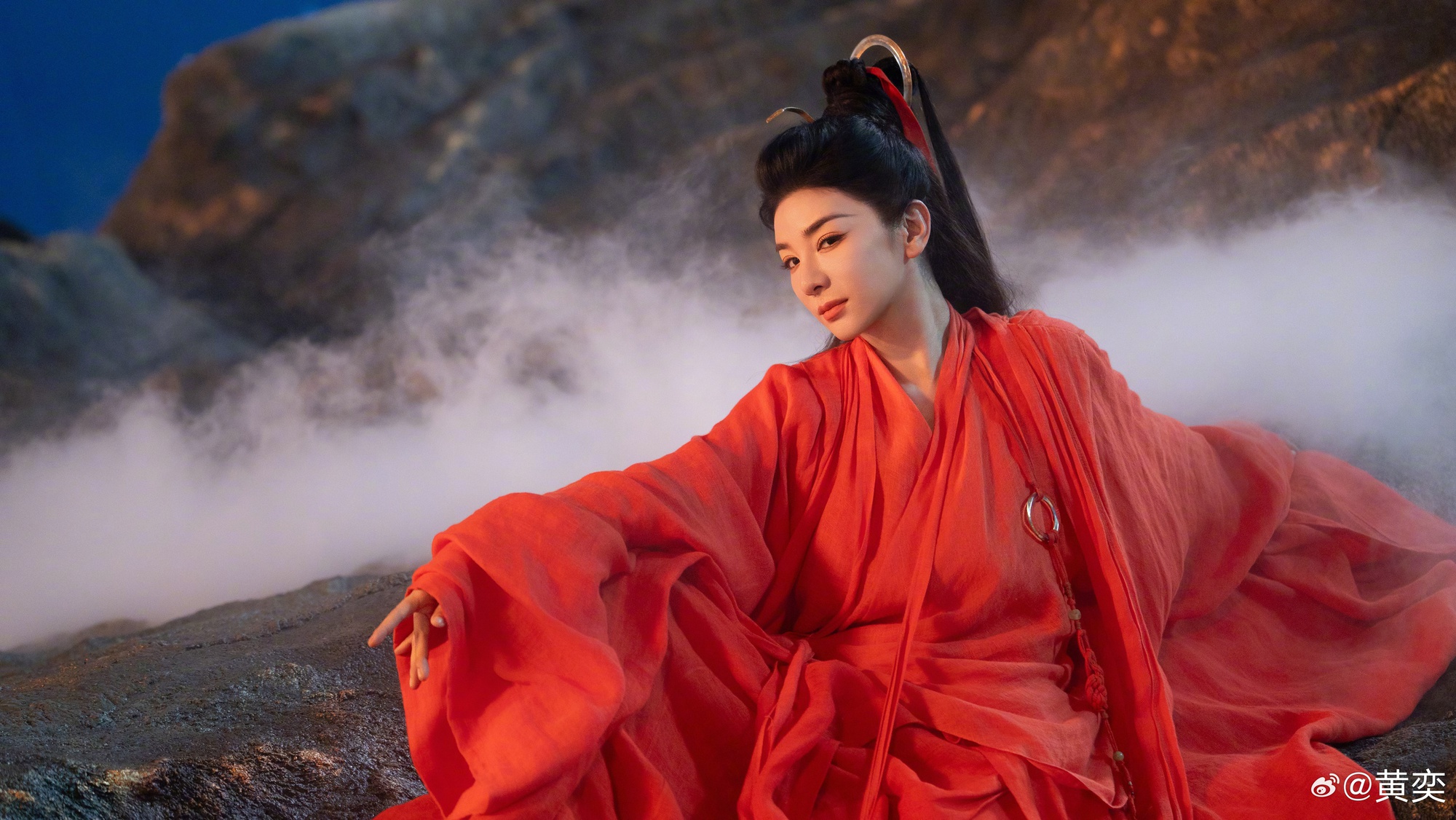 Huỳnh Dịch đóng phim Lâm Giang Tiên: Từ diễn xuất tới nhan sắc tuổi 46 đều gây xôn xao- Ảnh 8.