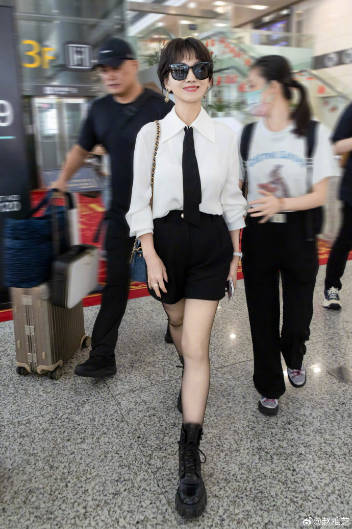 33 năm qua chưa thấy ai trẻ mãi không già như mỹ nhân này: Đẹp sang hết phần thiên hạ, chuẩn tinh hoa hội tụ- Ảnh 7. 33 năm qua chưa thấy ai trẻ mãi không già như mỹ nhân này: Đẹp sang hết phần thiên hạ, chuẩn tinh hoa hội tụ- Ảnh 7.