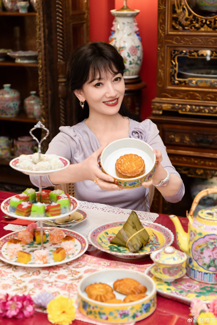 33 năm qua chưa thấy ai trẻ mãi không già như mỹ nhân này: Đẹp sang hết phần thiên hạ, chuẩn tinh hoa hội tụ- Ảnh 6. 33 năm qua chưa thấy ai trẻ mãi không già như mỹ nhân này: Đẹp sang hết phần thiên hạ, chuẩn tinh hoa hội tụ- Ảnh 6.